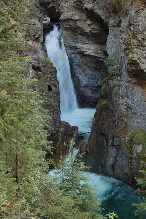 Johnston Canyon, Lower Falls
